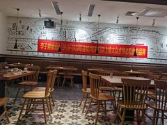 大堂-李子坝梁山鸡(北碚万达五鸡哥店)