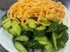 -牛一嘴·兰州牛肉面·大盘鸡(财富中心店)