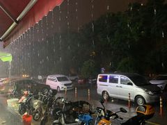 -阿三休闲食品(宝塔路店)