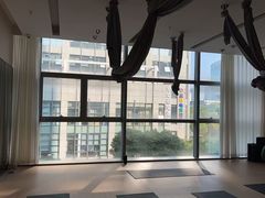 -乐刻瑜伽·普拉提·小瑜荚YogaPod(滨江银泰店)