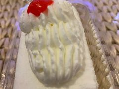 -红宝石·鲜奶小方·海派西点房(南丹店)