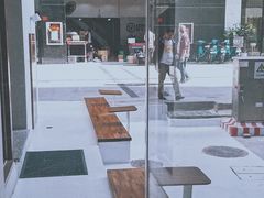 -Line 咖啡(石厦花园店)