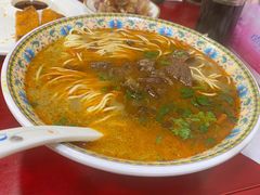 -金杨拉面王小吃面馆·牛三宝面·红烧牛肉粉