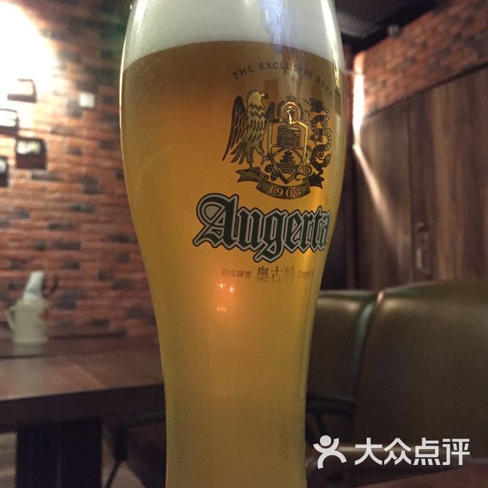 tsingtao1903啤酒烤肉餐吧