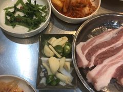 -元山烤肉店(假日广场店)