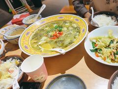 -裕鼎鲜·新中菜(金鼎广场店)