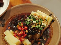 -老鼎万春卤菜(五代传承创始老店)