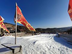 -采薇庄园四季滑雪场