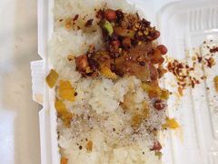 -花溪王记牛肉粉(四季花溪商场店)