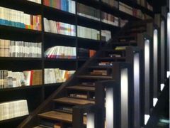 iphone_upload_pic-钟书阁(松江泰晤士小镇店)