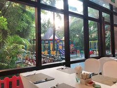 -三亚湾海居铂尔曼度假酒店