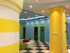 -爱萌盟婴童成长中心(泛悦店)