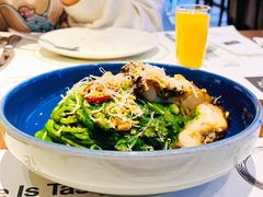 鸡肉松仁菠菜汁意面-西堤牛排(龙德广场店)