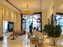 -Hello Lady发型设计