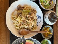 牛肉炒乌冬-尺山寸水日料(马桥满天星店)
