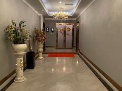 -黄金水汇·美食(文锦渡店)