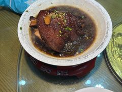 -老码头黑皮肘子锅包肉熏酱水饺(文政街店)