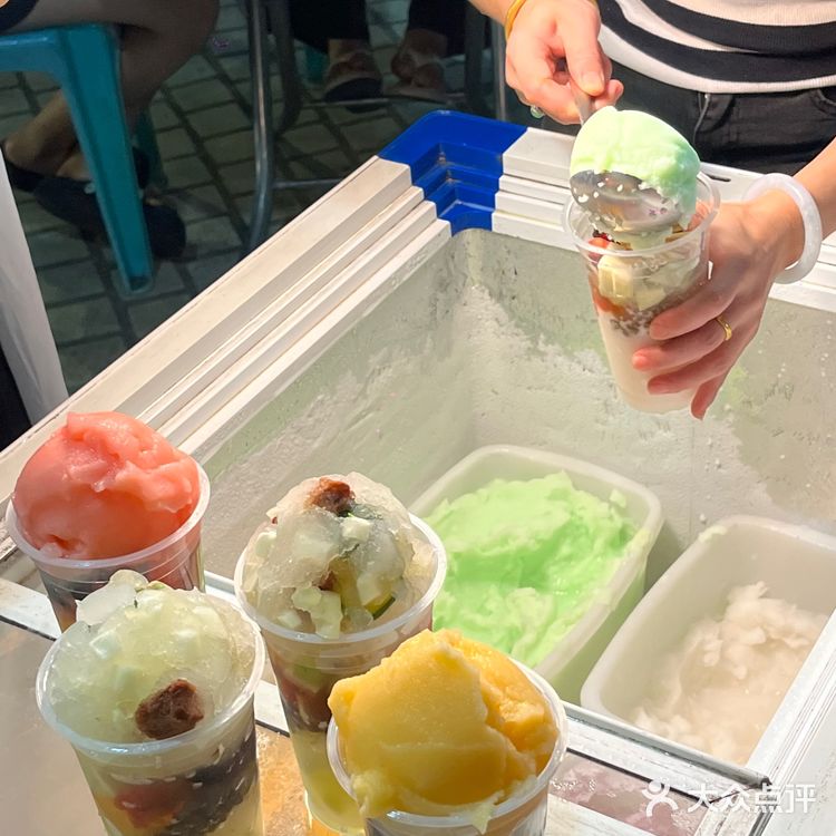 在普宁。。一定要去吃这家烧烤店。。巨好吃。。