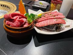 -山川小町·极番烧肉(新地假日广场店)