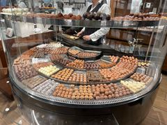 -Laderach 莱德拉(上海环贸iapm店)