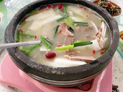 -墨脱石锅椰子鸡•海鲜糟粕醋(榆亚路店)