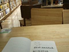 -猫的天空之城概念书店(杭州南宋御街店)