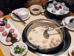 -煲大王猪肚鸡·椰子鸡火锅(红谷滩万达店)