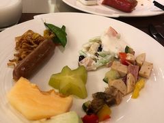 -海口绿发希尔顿酒店-田园汇自助餐·三文鱼·海鲜