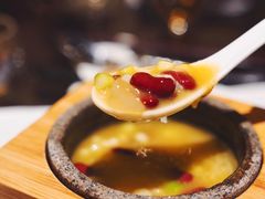 花胶炖鱼唇-名佳荟