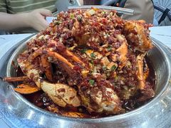 -凤凰路何眼镜香辣蟹(花果园店)