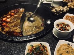 椒王特色鸳鸯锅-椒王火锅(厚街万达店)