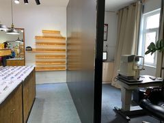 -罗伯特眼镜·蔡司官方授权(罗湖国贸店)