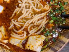 -官渡李记小锅米线(新亚洲体育城百合园东北)