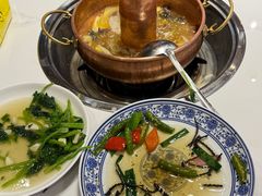 -乡土特色.冷锅鱼.牦牛肉汤锅