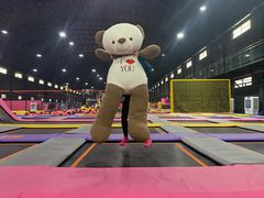 -嘿哟动霸CHUA·新潮玩运动娱乐中心·蹦床滑冰团建乐园