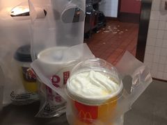 -麦当劳(东方时代广场分店)