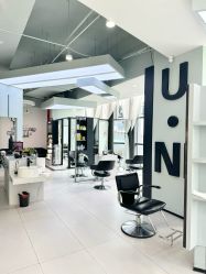 -U·NI SALON 造型