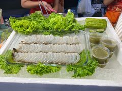 -席娜卡琳火车铁道夜市