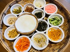 -包整·丝娃娃(一览甲秀楼风景店)