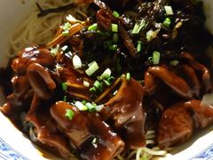 -沪西老弄堂面馆(定西路店)