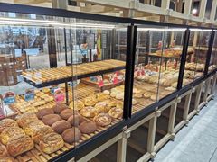 面包甜点陈列柜-原麦山丘(天津天河城店)