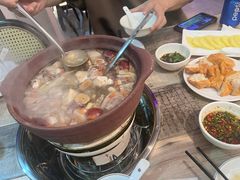 -东记炭炉·海鲜鸡煲(龙华店)