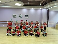 -小荧星艺校(大宁分校)