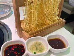 -洪氏嗨捞·广东猪肚鸡·椰子鸡火锅(西咸万象城店)