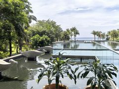 -亚龙湾喜来登·美景台大堂吧