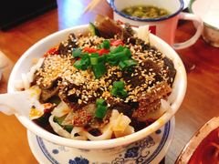 -炉小二铜锅牛蛙•川湘菜(三里屯店)