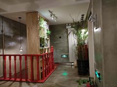 -HIGH FIVE哈福手工汉堡(桂林路店)