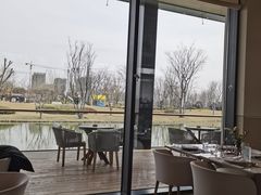 -窗外西餐厅(普罗理想国店)