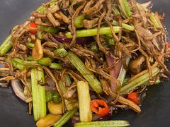 干锅菇-龙景轩大酒店(宝杨路店)