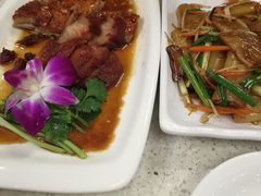 -明记港式烧腊茶餐厅(下沙店)